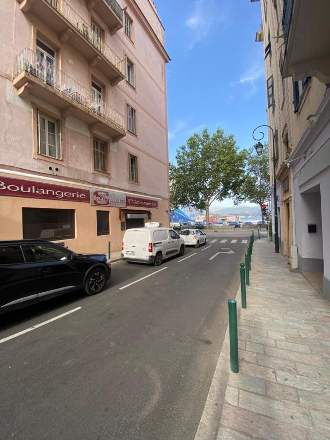 F2 Glamour Centre Historique * Ajaccio (Corsica)